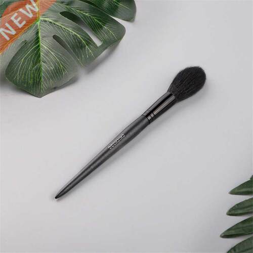 1 Pieces Goat Hair Long Handle Face Makeup Highlighter Blend