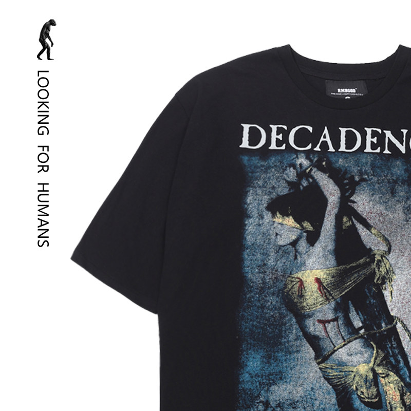 LOOKING FOR HUMAN BEINGS IS MORE THAN DECADENT TRENDY BRANDS DARK PERSONALITIES HIP-HOP STREET TRENDS RELAXED MEN AND WOMEN
