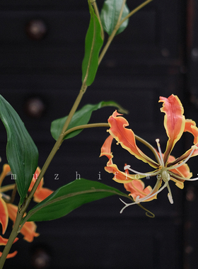 嘉兰火焰百合仿真花橘色假花花束高端客厅高枝插花装饰花瓶摆件