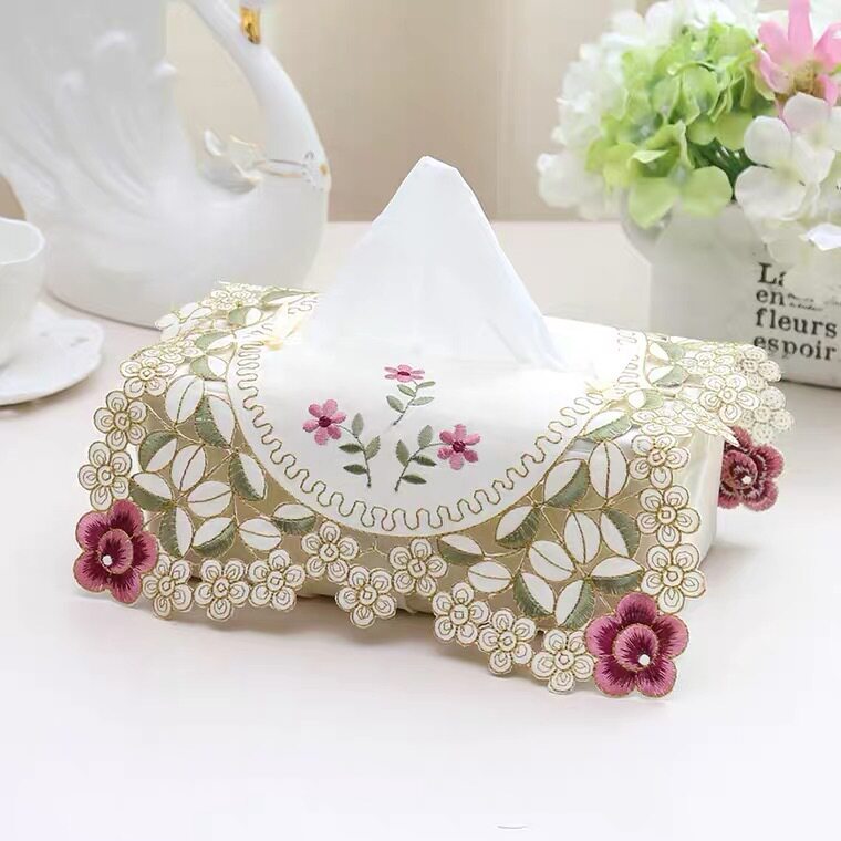 田园风布艺纸巾盒绣花镂空家用客厅车载抽纸盒时尚高档布艺纸巾套