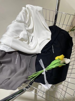 Moge9173新款秋季男士休闲长袖T恤宽松圆领男款潮牌纯色百搭学生