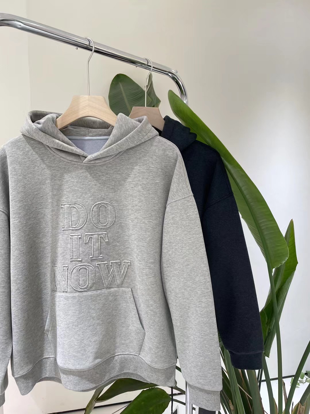 Moge7301新款秋冬男士连帽休闲卫衣加绒宽松圆领男款潮牌百搭学生