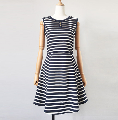 夏装减龄收腰A字无袖短裙连衣裙