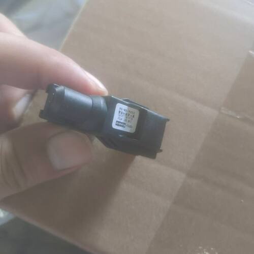 奇瑞 瑞虎5X瑞麒M1x1G3瑞虎7艾瑞泽7 凯翼X5室外温度传感器