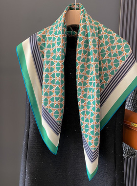 显白绿色格子双面印花百搭丝巾女春夏出游防晒外搭披肩围巾90方巾