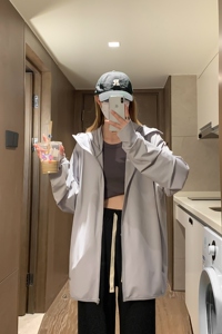 清凉一夏胖mm冰丝大码防晒服外套垂感透气百搭宽松连帽夹克女图片