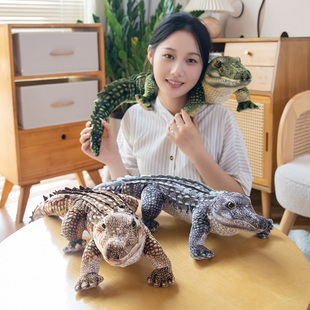 跨境仿真鳄鱼毛绒玩具玩偶抱着睡觉的娃娃男生长条抱逼真公仔摆件