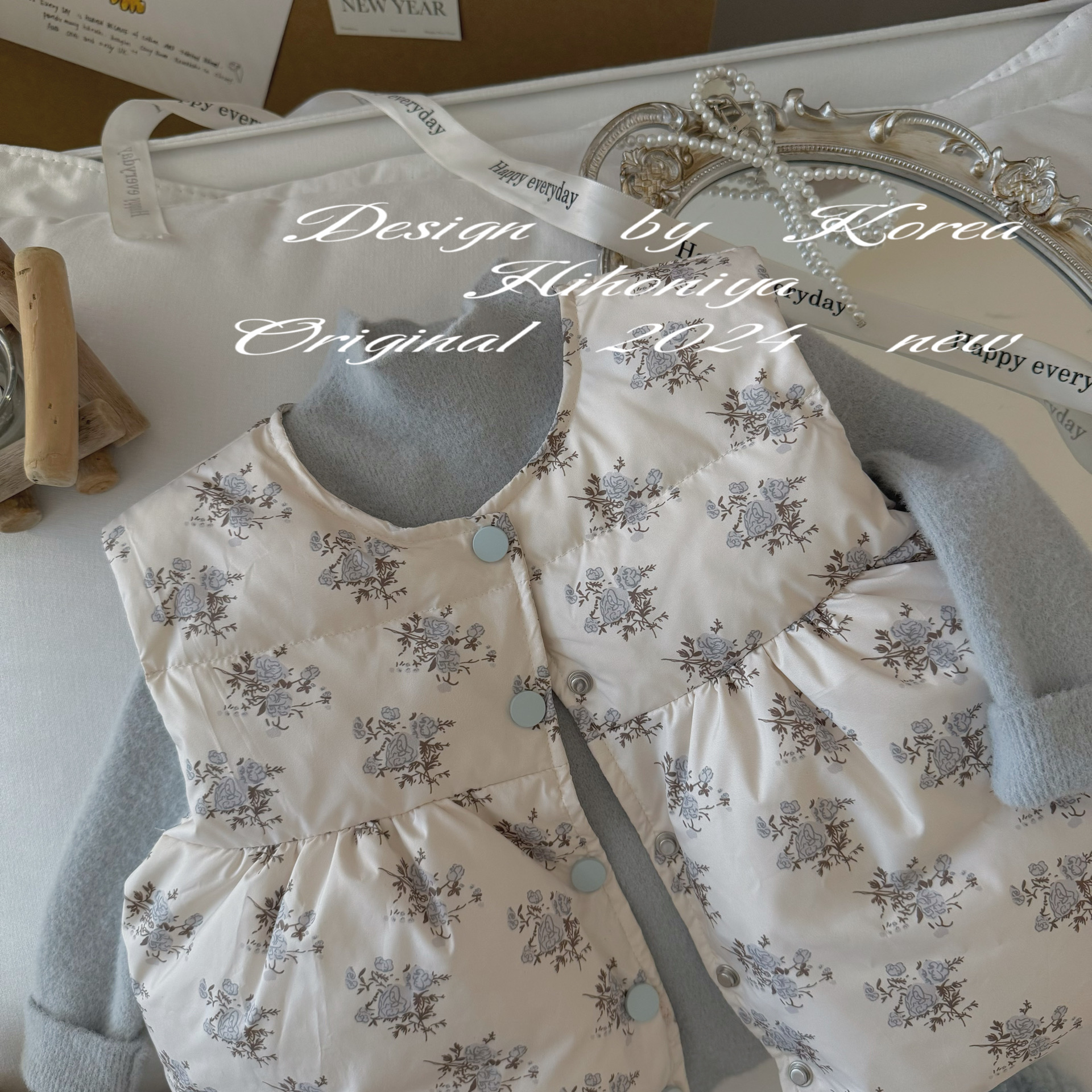 Spring韩国童装2024冬季新款时尚洋气碎花加厚保暖韩版马甲宝宝款