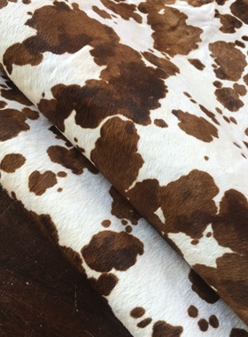 G17405奶牛花马毛皮毛一体真皮手工DIY皮料1.3mm偏软