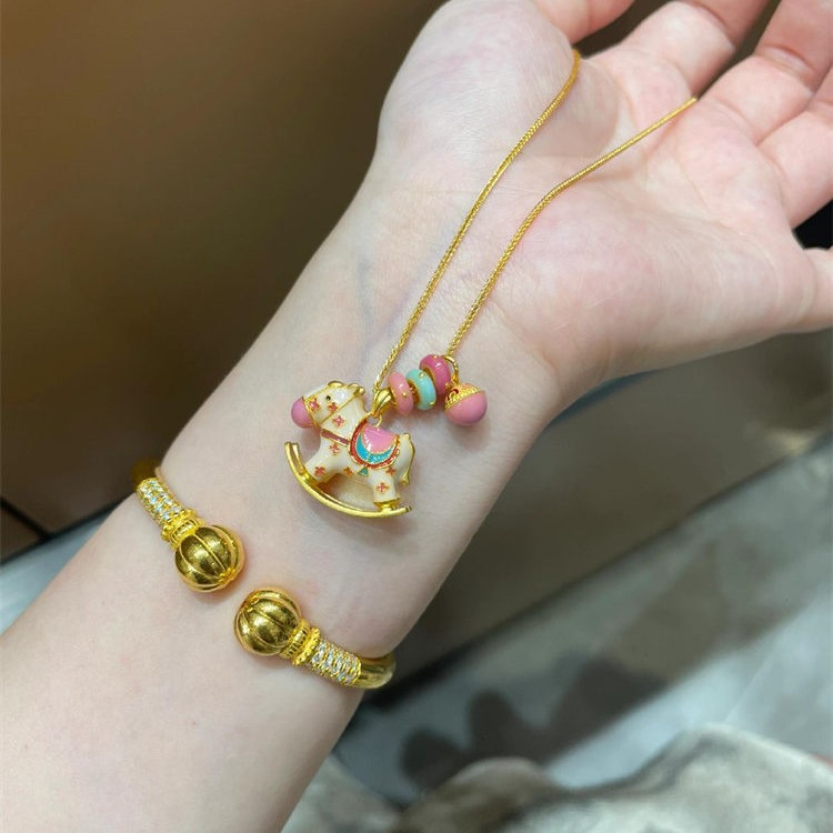 轻奢高级感旋转木马项链女珐琅彩