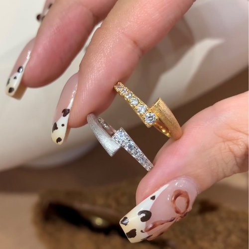 新品新款交错戒指女轻奢高级感精