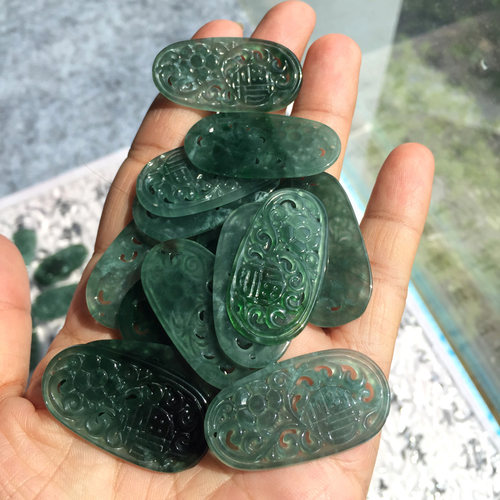 天然翡翠A货花花福牌花片吊坠
