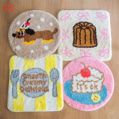 CreamyMarket可口奶油小狗坐垫可露丽蛋糕可爱植绒地垫餐厅咖啡店