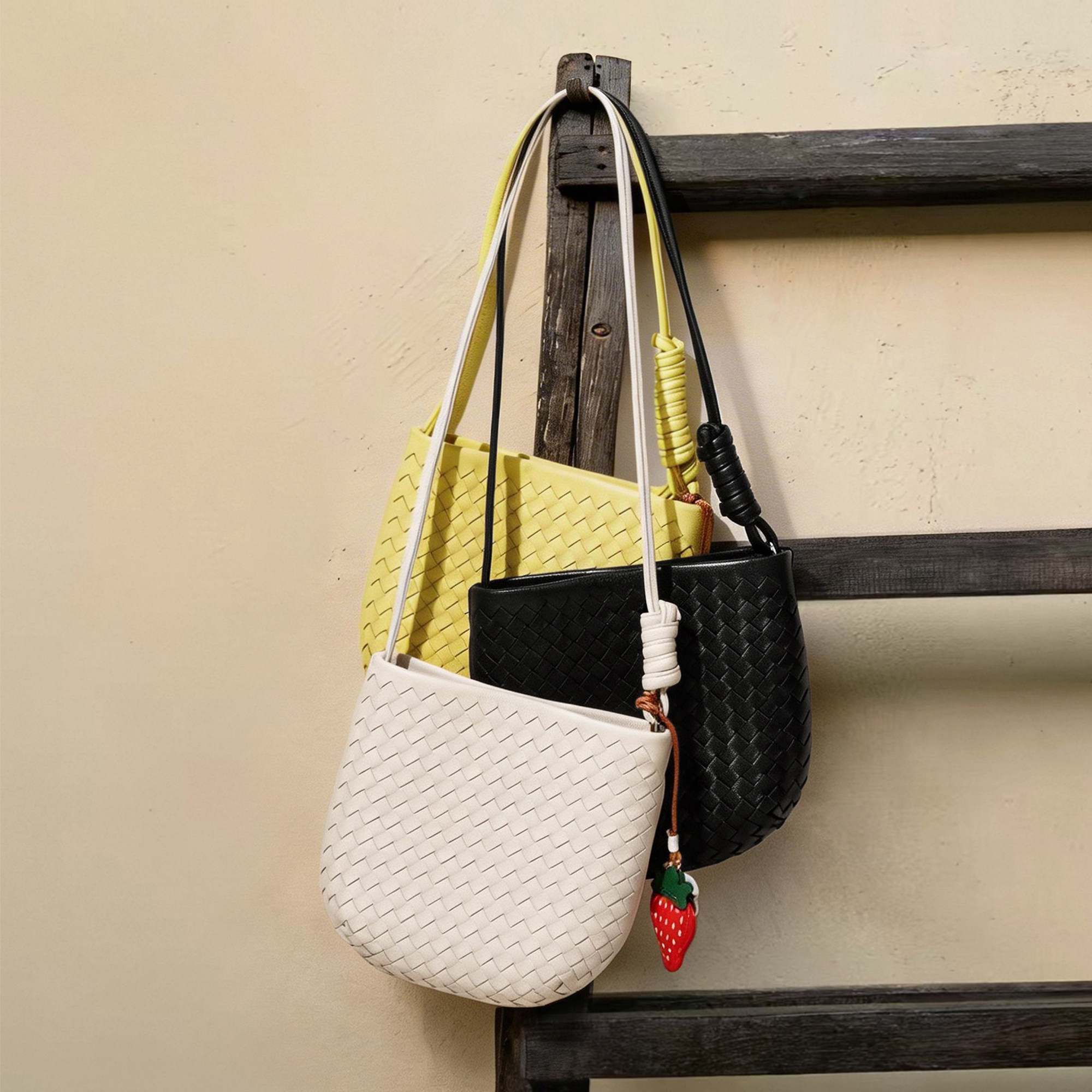 【云知】手工编织羊皮水桶包百搭女包2026春夏通勤单肩斜挎编织包