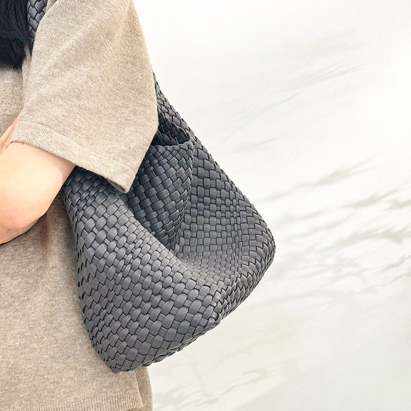 手工编织包托特腋下包2026新款女包高级感慵懒风大容量单肩包