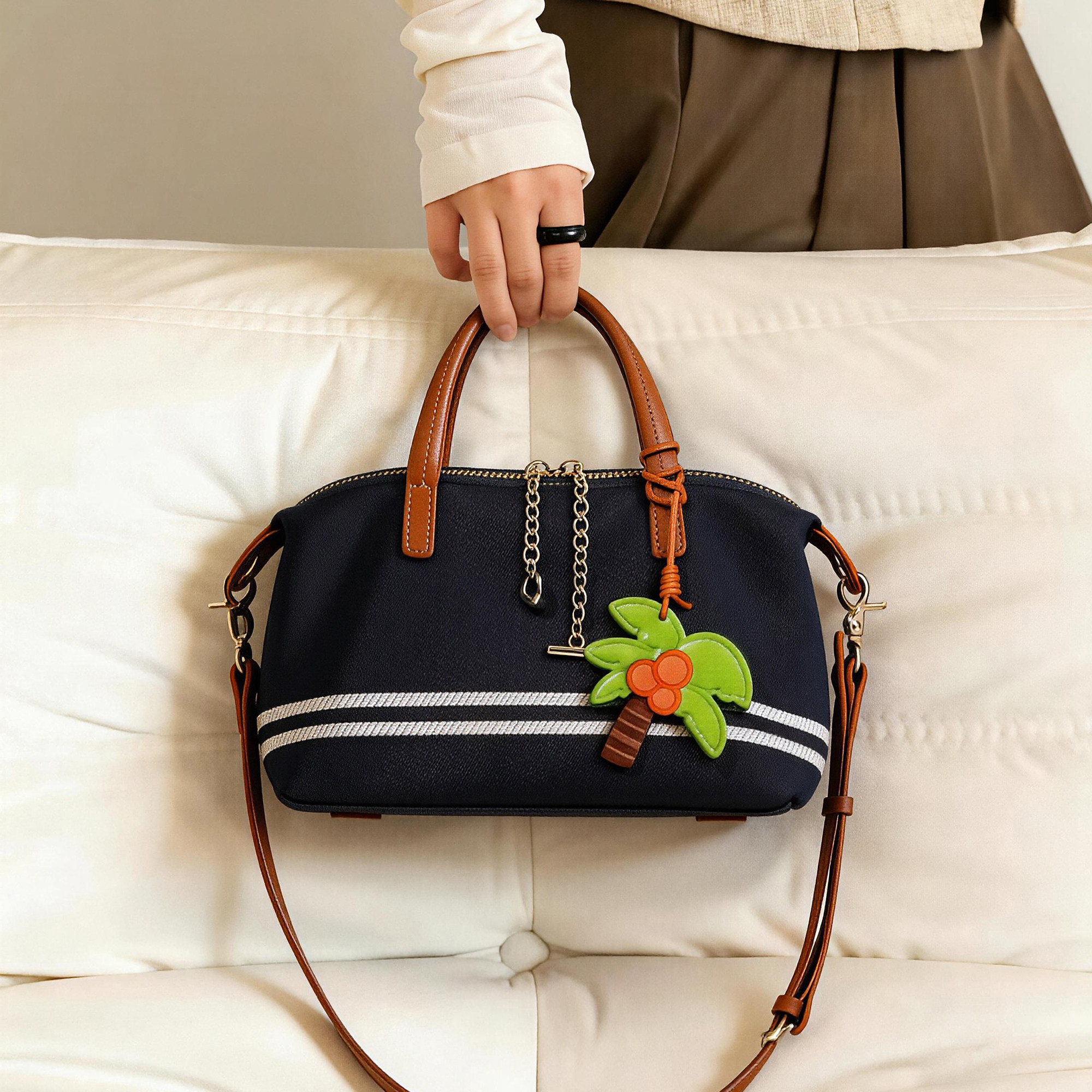 饺子包2026春夏新款女士大容量百搭托特包拼色单肩斜挎简约小众包