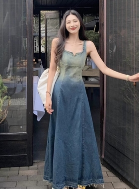 夏季女装复古渐变色牛仔吊带连衣裙设计感毛边铆钉收腰显瘦长裙子