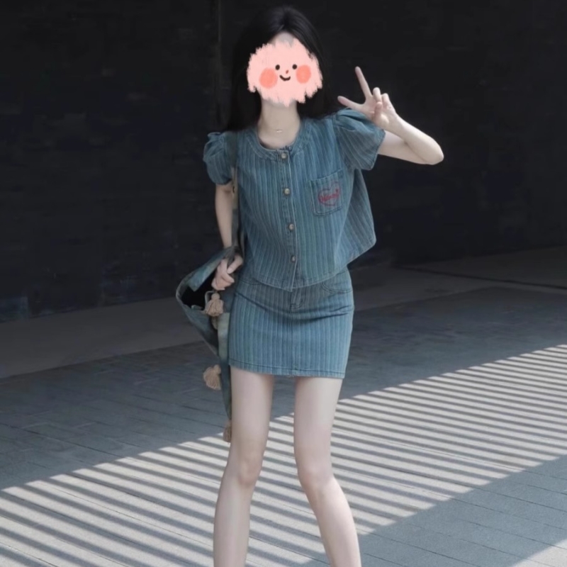 韩系茶系穿搭时尚减龄别致套装夏