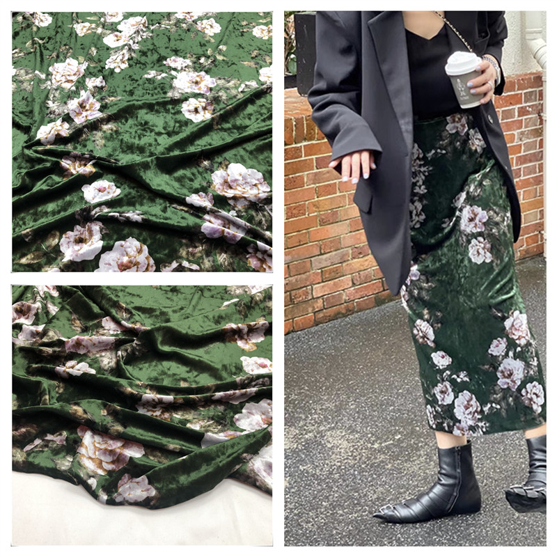 秋季绿色底花朵金丝绒布料韩国绒弹力半身裙连衣裙套装服装面料