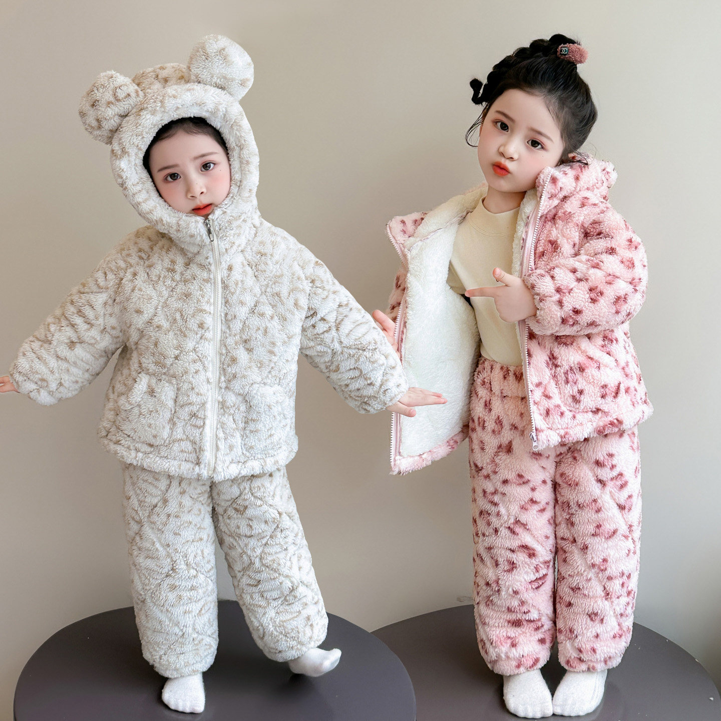 女童冬季三层加绒加厚豹纹帽耳毛绒家居服套装保暖宝宝卡通睡衣