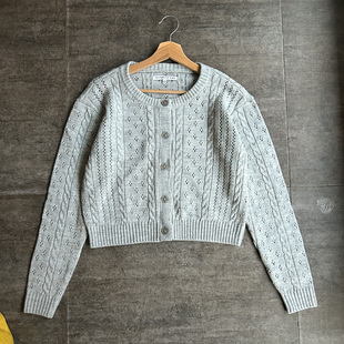 胖MM 大码 不褪换 美国Celebritypink秋冬女圆领绞花麻花单排扣开衫