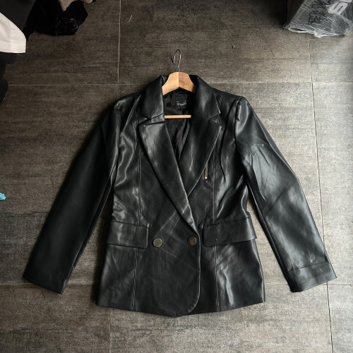 不褪换 3000+意大利大牌A-X春秋季女西装领仿皮长袖夹克外套