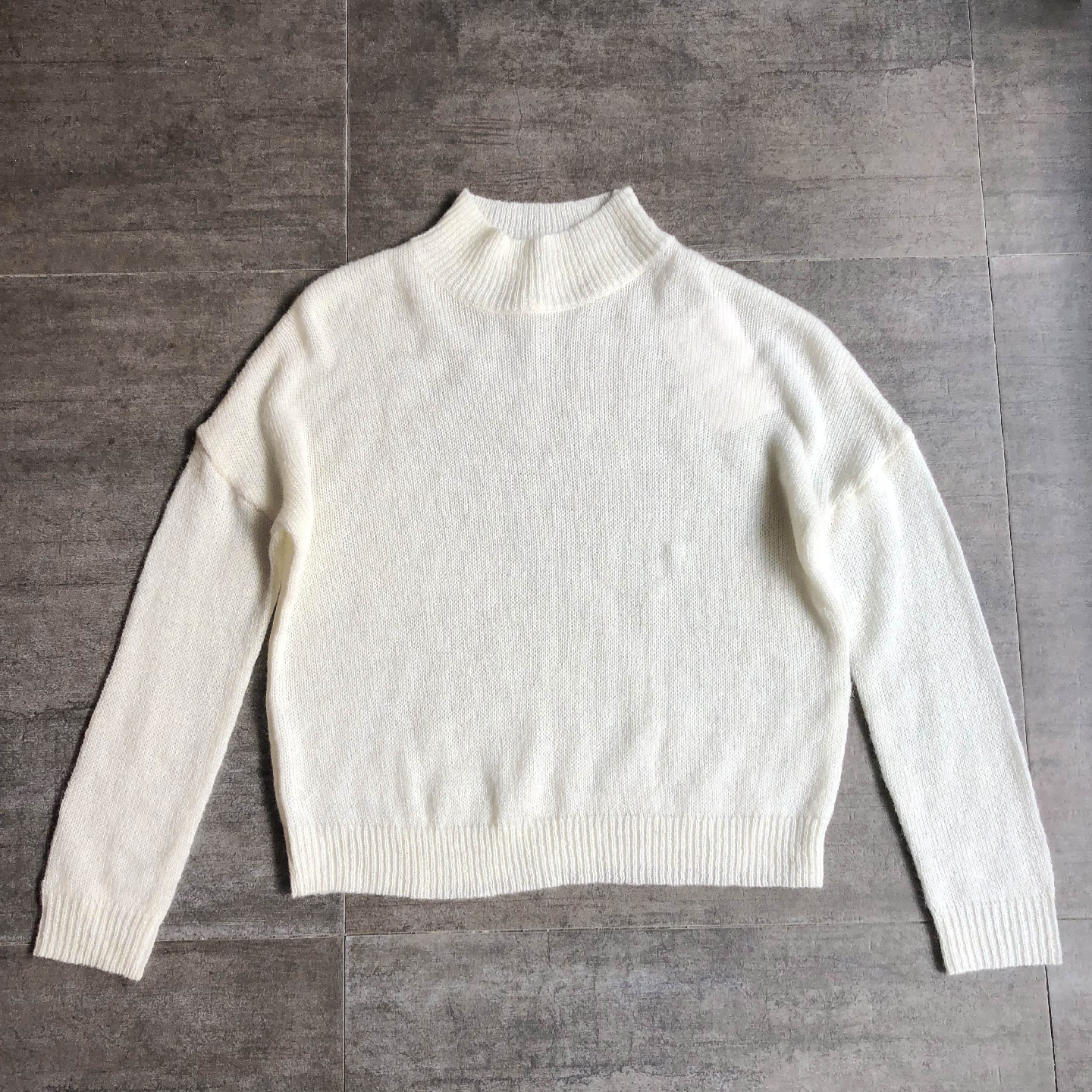 不褪换 法国icode春秋季女羊毛马海毛混纺中领套头薄款羊毛衫毛衣