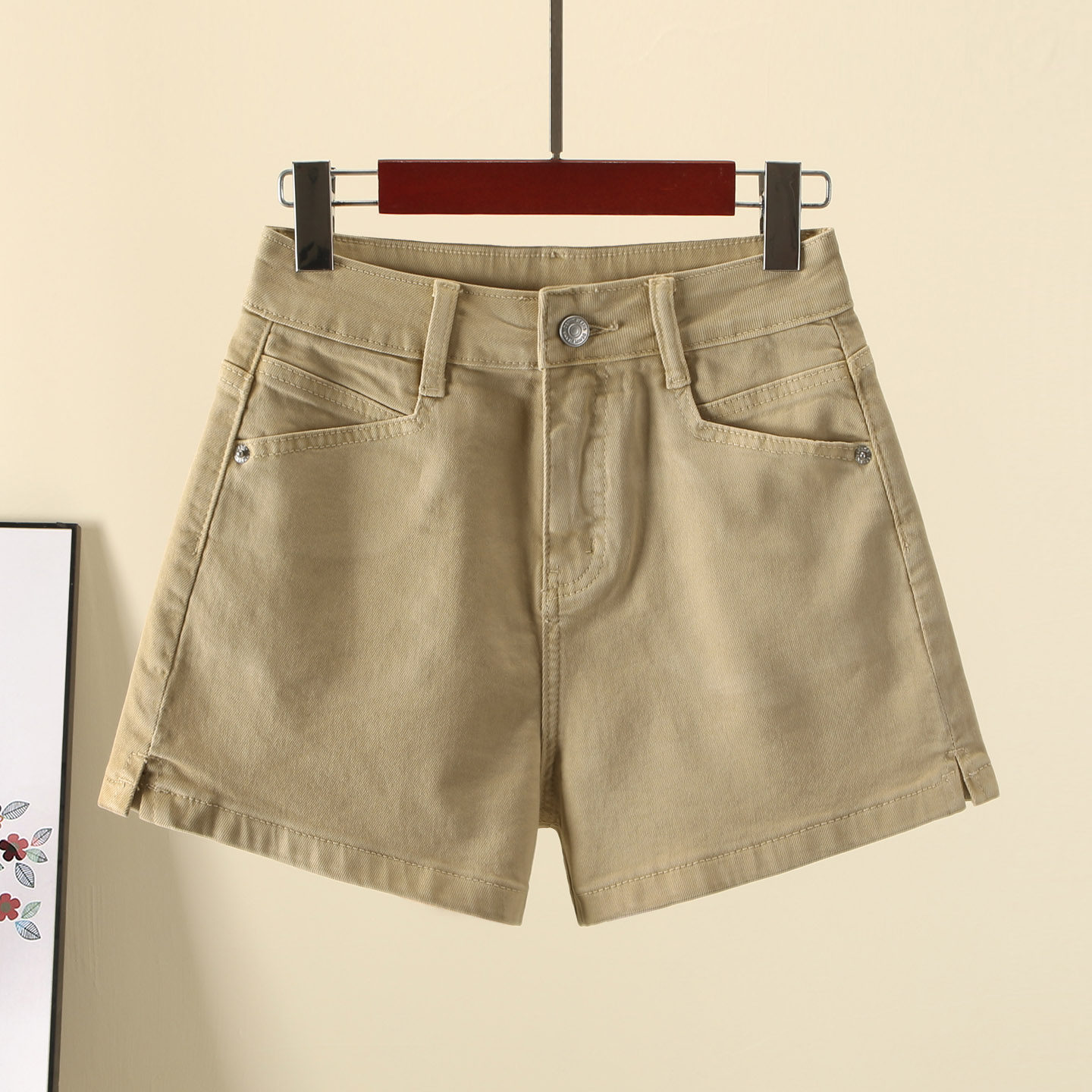 卡其色牛仔短裤女2026新款高腰阔腿显瘦百搭热裤春夏季弹力裤子