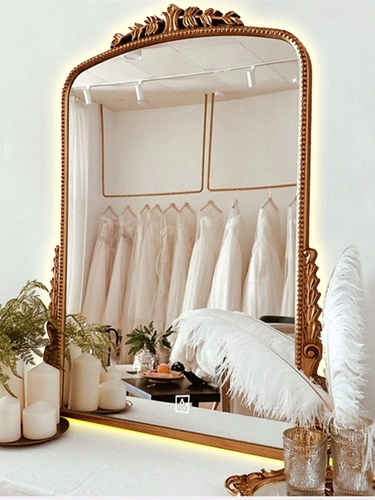 Французский ретро -макияж зеркало в американском стиле заправки зеркало -зеркало -стиль настольный столик в европейском стиле резные зеркальный зеркальный зеркальный зеркальное зеркальное зеркальное зеркальное зеркало