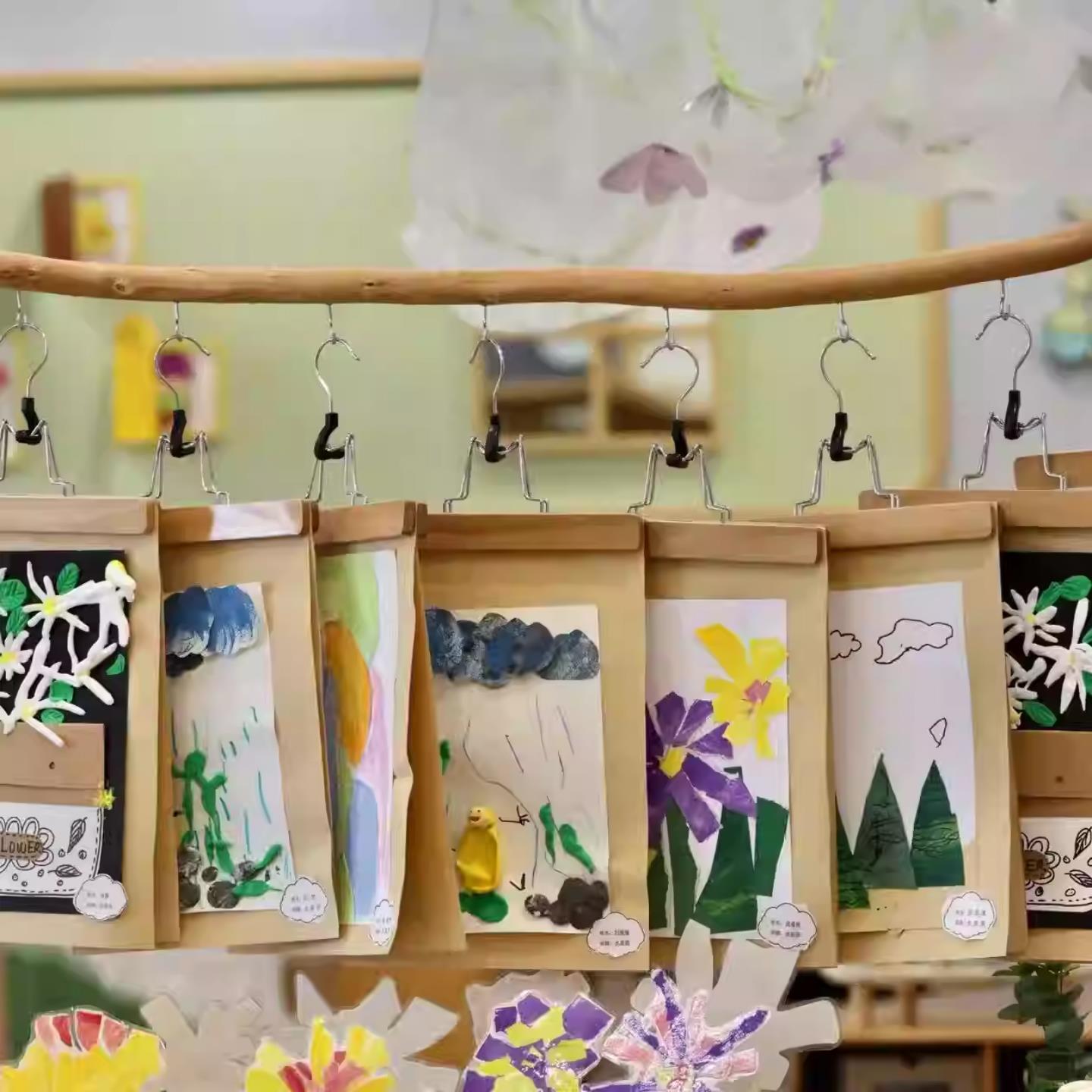 美工区儿童绘画作品展示挂饰