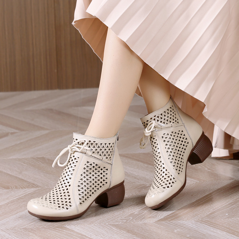 舒适软牛皮镂空凉鞋中跟软底