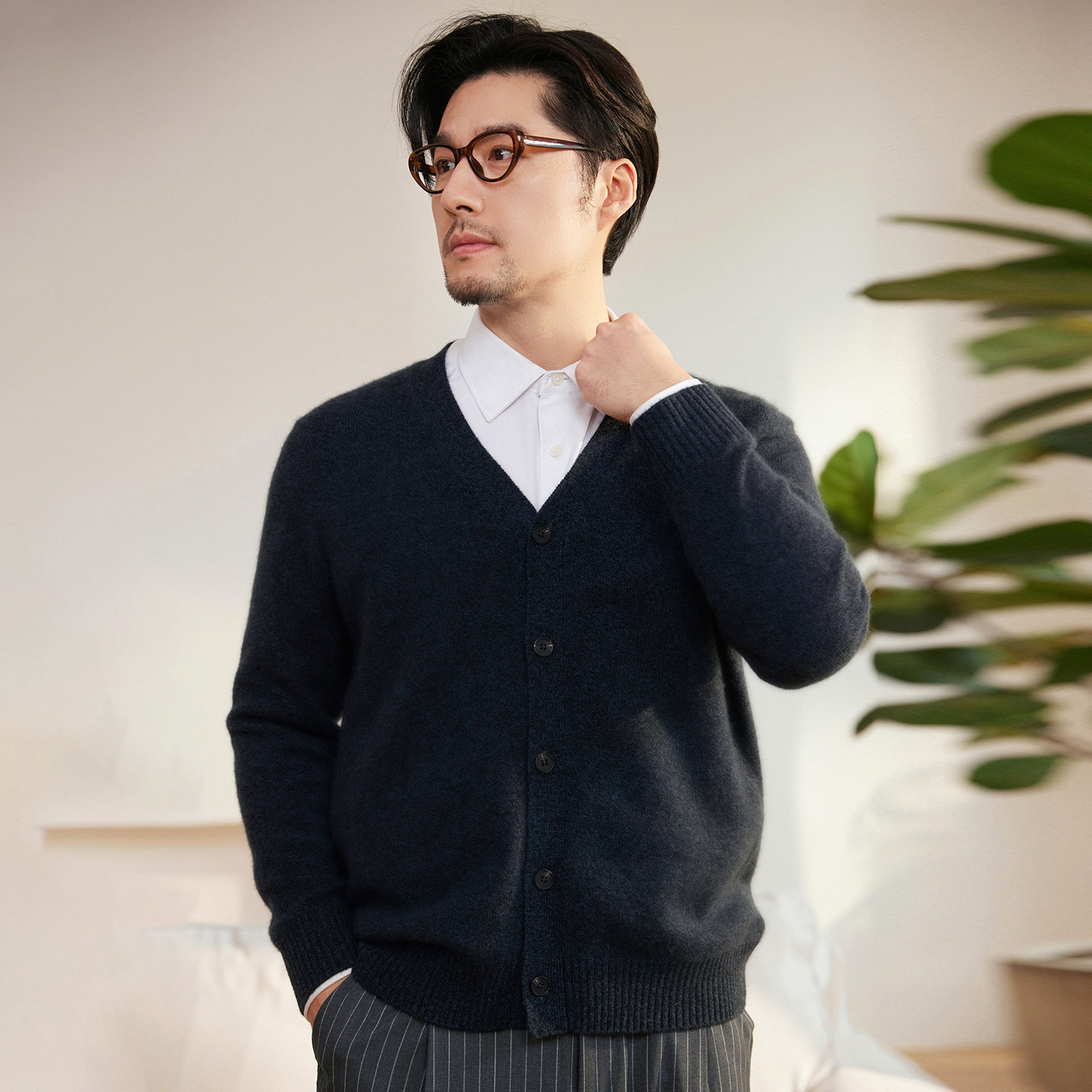 秋冬100%纯山羊绒V领针织开衫男