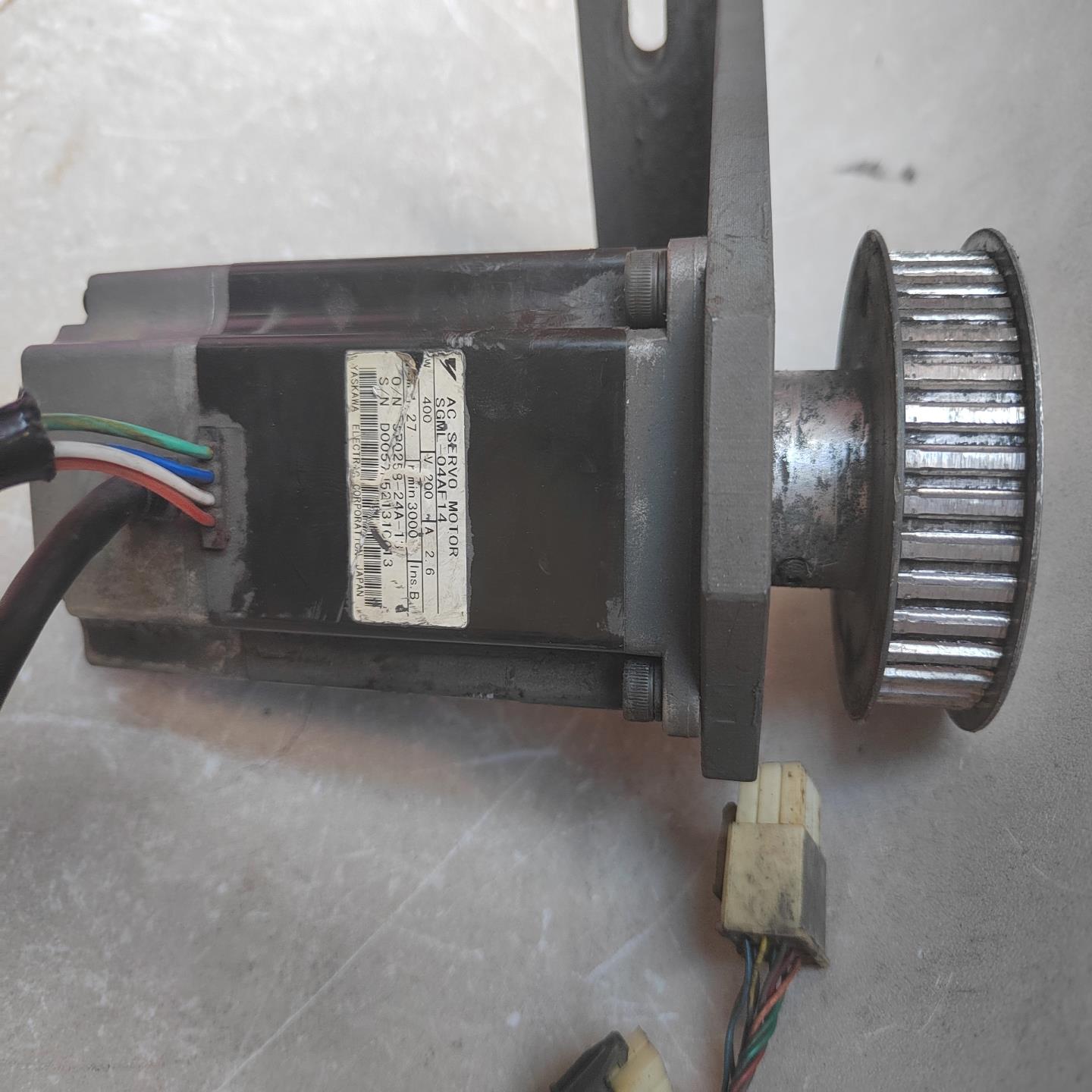 YASKAWA 安川SGML-04AF14{天意设备}