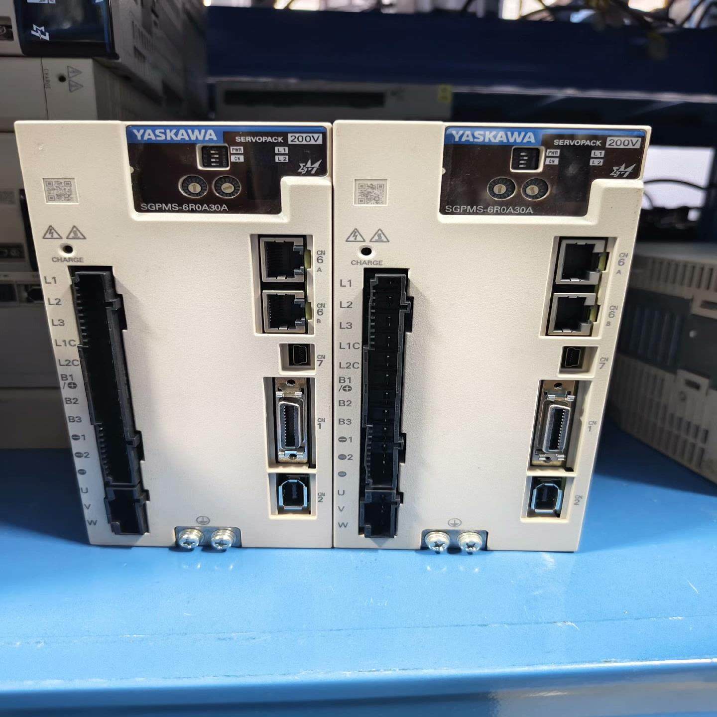 安川 SGPMS-6R0A30A 13KW驱动器{天意设备}