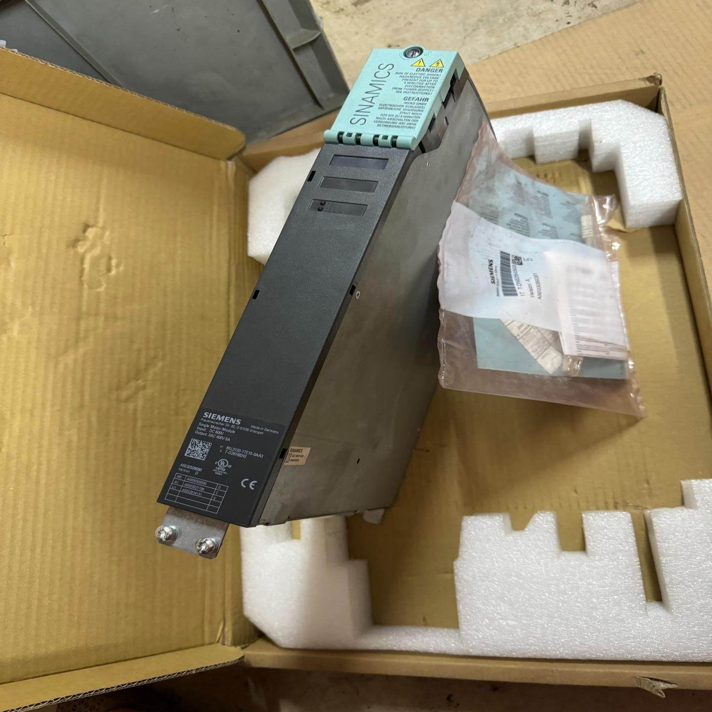 6SL3120-1TE15-0AA3{天意设备}