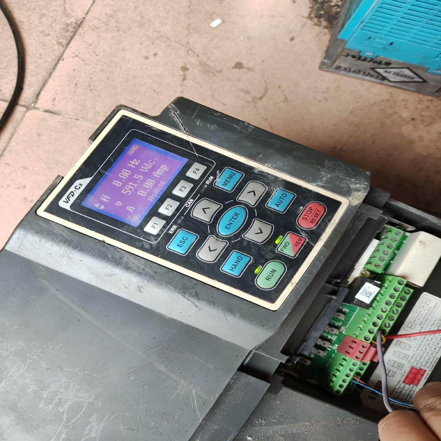 台达变频器C2000   185KW 实物拍摄成色如图{天意设备}