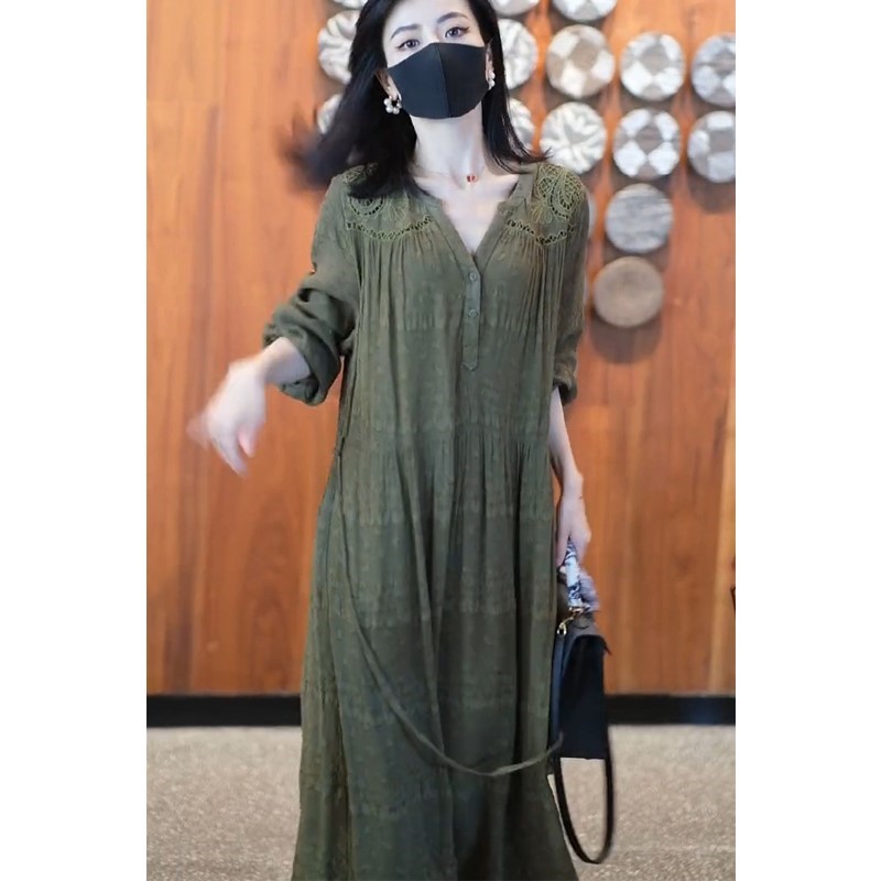 Silk dress for mother, autumn, long sleeve, 2022 collection Silk dress for mother, autumn, long sleeve, 2022 collection
