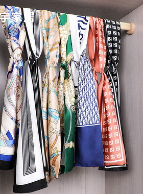 简约现代风衣橱围巾装扮陈列道具