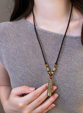 新款黑色串珠几何圆柱吊坠项链