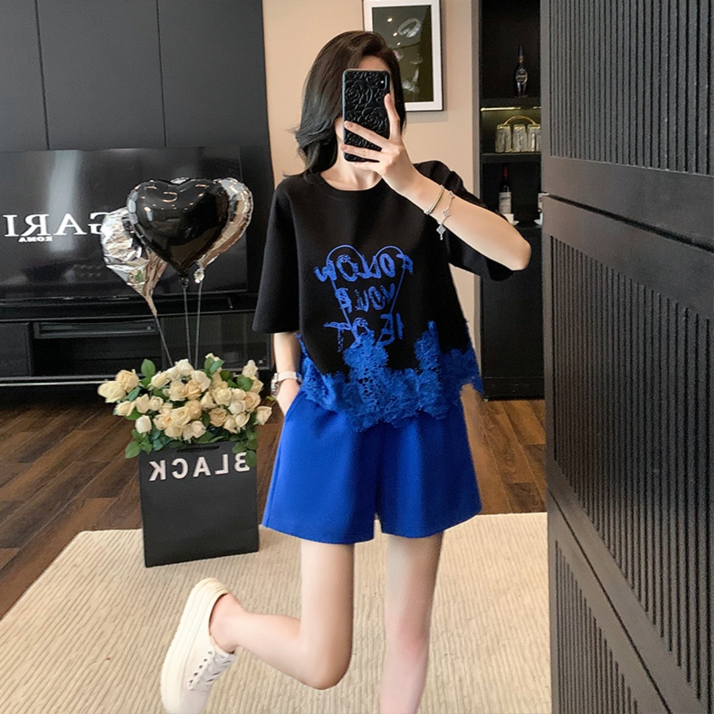 蕾丝拼接短款T恤女短袖夏季上衣