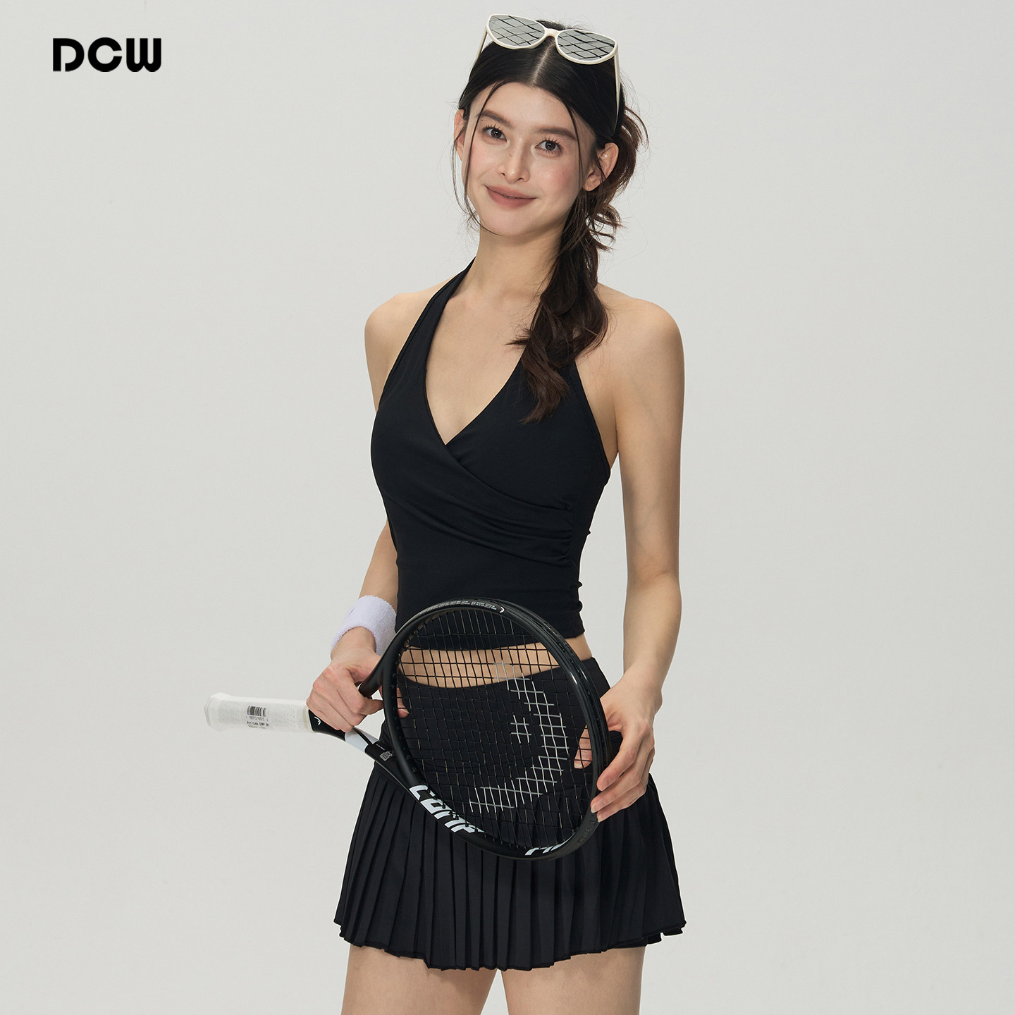 DCW带胸垫运动背心女V领挂脖性感健身文胸跑步训练普拉提瑜伽上衣,运动/瑜伽/健身/球迷用品,瑜伽背心,淘宝优惠券,粉丝福利购,淘宝优惠卷