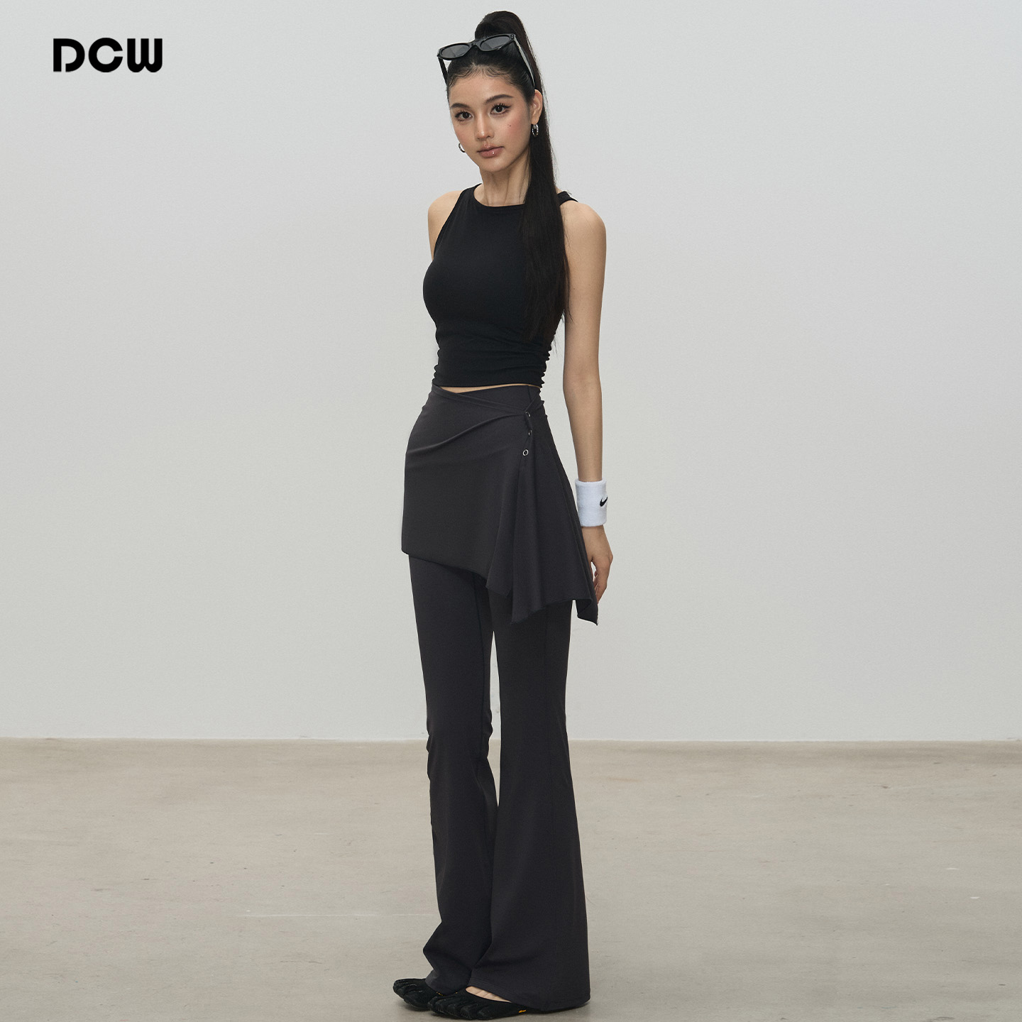 一片式遮臀裙女瑜伽微喇裤健身裤