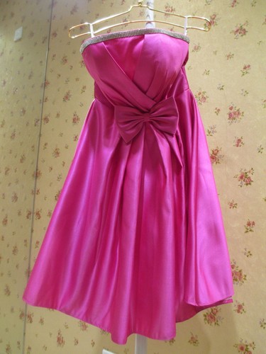 成都缎面小礼服罗曼蒂克清货特价