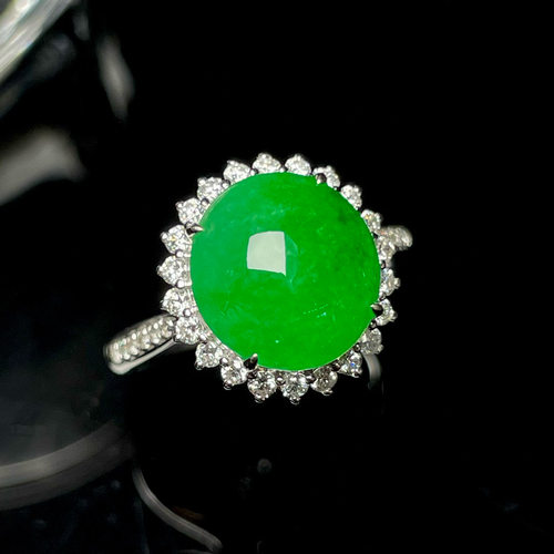 特价小夏珠宝18K金南非钻镶嵌缅甸天然A货翡翠冰种阳绿蛋面戒指