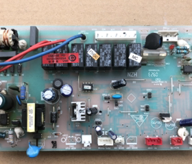 海尔空调電脑控制版0010404103A