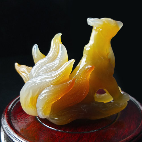 天然玛瑙红色狐狸摆件