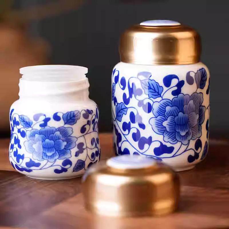 釉中青花瓷陶瓷密封罐硅胶盖防漏膏方罐中式复古蜂蜜瓶茶叶存储瓶