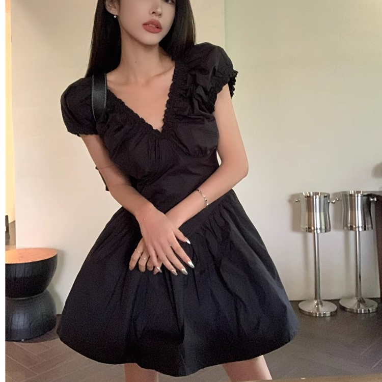 法式气质粉色连衣裙子2025夏季新