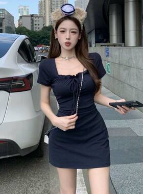 心机小众设计感抽褶方领短裙女夏季小个子收腰显瘦包臀a字连衣裙