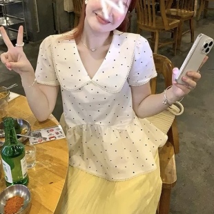 夏季 百搭上衣女 大码 MM两件套显瘦半身裙甜美风波点减龄娃娃领衬衫